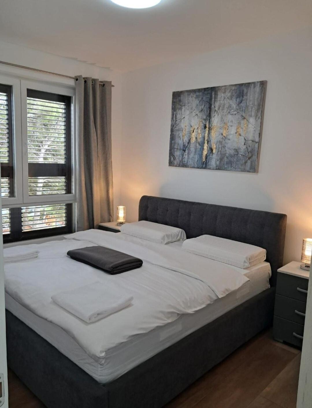 Sunshine, Sea View & Beach! Apartman *
